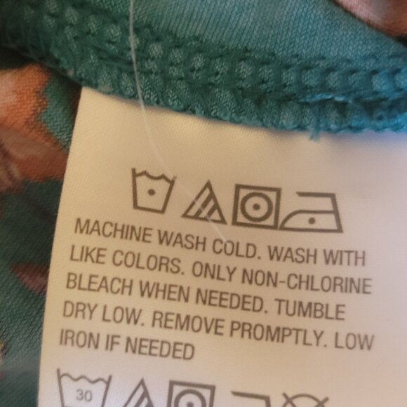 Susan Graver Printed Liquid Knit Tunic w/ Lace Trimmed Sleeves A310087 EUC M - Picture 11 of 12